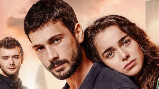 مسلسل الحب يجعلنا نبكي الحلقة 12 مترجمة للعربية